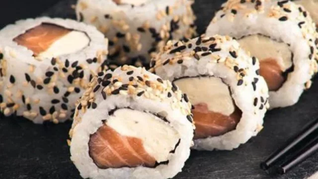 Abre SushiClub en Punta Carretas (un socio argentino, otro uruguayo y sushimen argentinos que se vienen a enraizar al Uruguay)