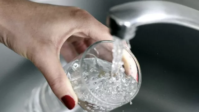 ¿El aumento de la salinidad en el agua potable -mayor al previsto- incidirá en su consumo y optará por comprar agua embotellada?