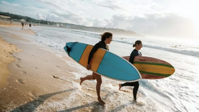 Todo lo que tenés que saber para aplicar a una visa para estudiar y trabajar en Australia (sueldo mínimo: 1.500 dólares al mes)