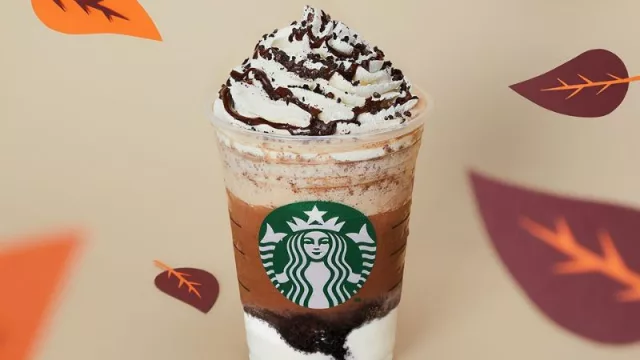 Starbucks en la misma línea (sabores otoñales y promueve la sostenibilidad)