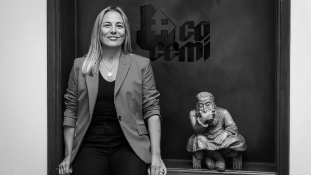 Beatriz Beltrame - Secretaria