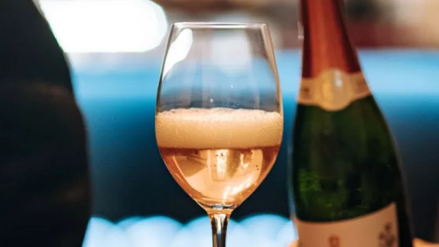 Bacán comenzó con su ciclo de experiencias a lo grande (celebró el reconocimiento de Familia Deicas como Bodega del Año)