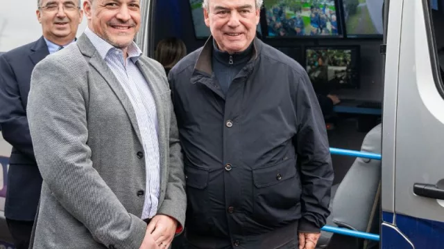 Ministerio del Interior presentó un Centro de Comando Móvil instalado en una Renault Master