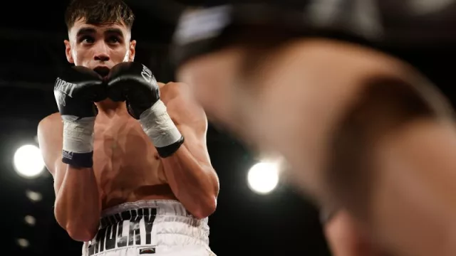 Knock out en Enjoy (volvió el boxeo internacional a Punta del Este)
