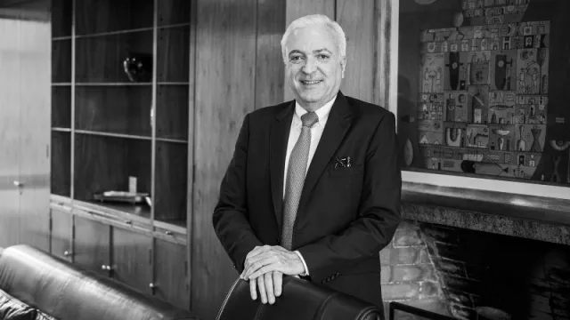 ALEJANDRO SUZACQ - Gerente General