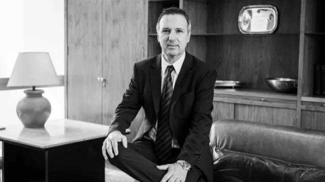 CLAUDIO MUZI - Gerente de Finanzas y Tecnología