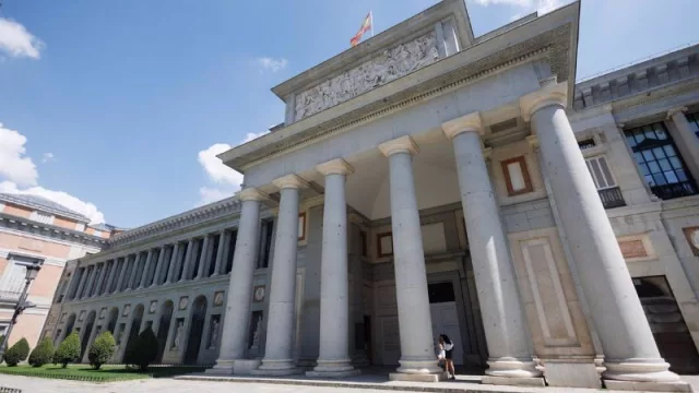 España recibió 11,9 millones de viajes de turistas en 2022 por motivos culturales (una cifra cercana a la de 2019)