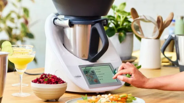 Los mejores vendedores de Thermomix están en UY (el robot trajo a Punta del Este su fuerza comercial)