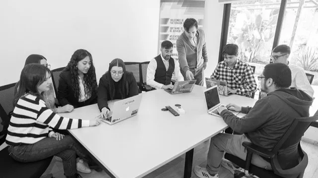 El equipo de Avance Software