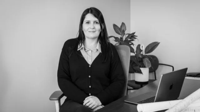 Monica Viana - Administración