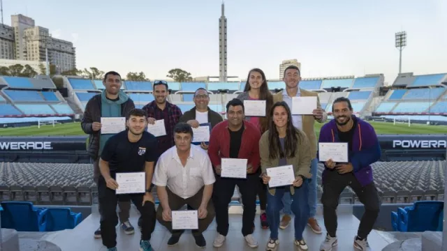 Porque el fútbol no solo es 11 contra 11 (AUF potencia el desarrollo de otras áreas)