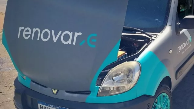 Enchufá tu utilitario y olvídate de la nafta (Renovar-e convierte vehículos a combustión en eléctricos)