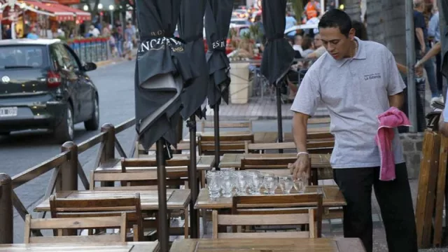 Si estás buscando trabajo para la temporada de verano, esto es para vos (los puestos más solicitados y puntos clave)