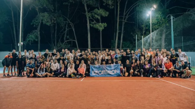 Con equipo ganador Decathlon recibe más de 140.000 personas al mes