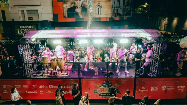 Los millones del Carnaval de Rivera (desfiles, tablados móviles y artistas)