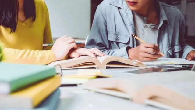 Rompiendo esquemas para terminar el liceo (ANEP, Santa Elena y 3F lanzan inédito programa)