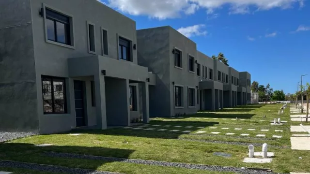Entre la naturaleza y la tranquilidad, Puerto Escobar tomó forma (casas de dos dormitorios oscilan entre los 165 y 175 mil dólares)
