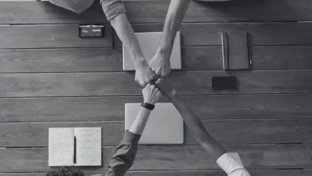 ¿Qué hacer para motivar y retener talento? (empresas de UY incorporan nuevas estrategias de pago)