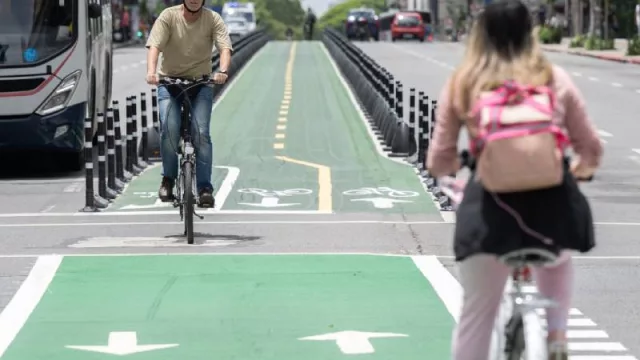 La ciclovía de 18 de julio duplicó el uso de bicicletas (Intendencia trabaja en una red de ciclovías que integre los barrios)