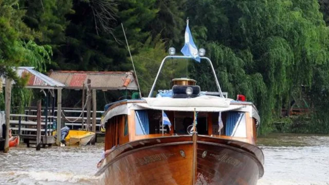 ¿Te acordás de la Cacciola? Colonia Express construye un barco para hacer el mismo recorrido (de Carmelo a Tigre)