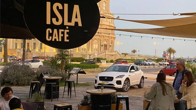 Inspirado en las cafeterías de California (La Isla Café crece en Carrasco y planea expansión por Montevideo)