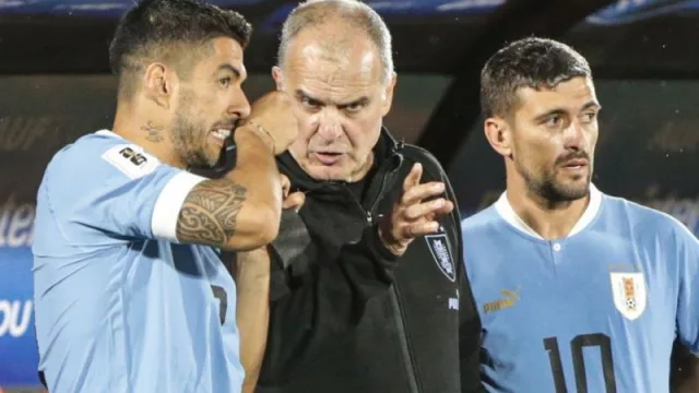 ¿Tiene que estar Luis Suárez en el plantel de Bielsa para jugar la Copa América?