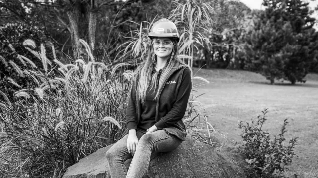 Elizeth De la Cruz - Responsable de Comercio Exterior e Inventario