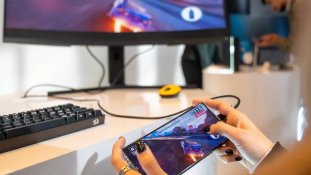ZTE presentó dos nuevos modelos en alianza con Antel: el smartphone 5G más accesible y el RedMagic 8S Pro gamer