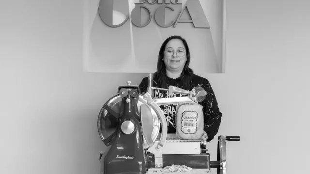 Maggi Morales - Administración