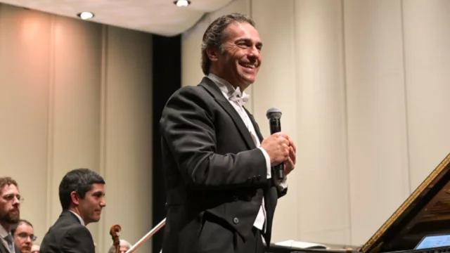 Antel celebró sus 50 años con una gala en el Auditorio del Sodre