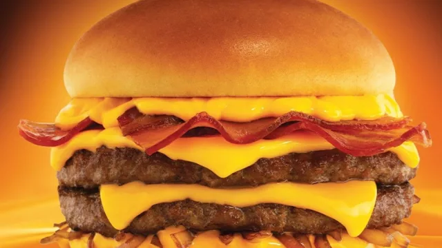 El único que se la pierde es Suárez (a partir de hoy McDonald’s chorrea cheddar con su nueva hamburguesa)