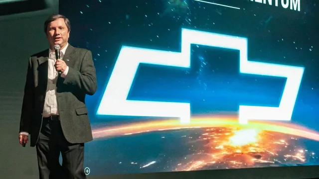 Chevrolet cambió de imagen, trajo el primer eléctrico de la marca y presentó cinco nuevos modelos