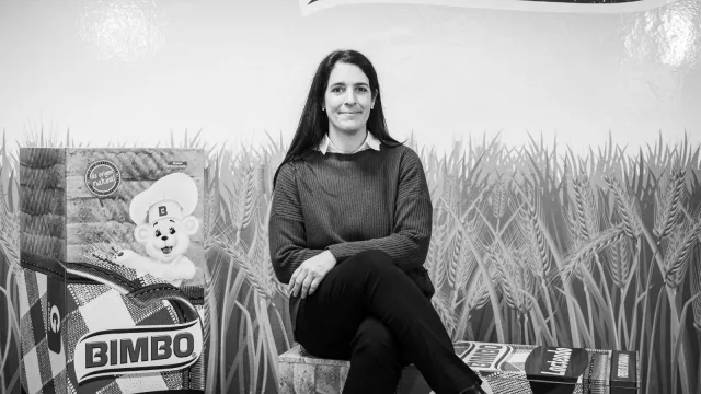 Cecilia Ferrari - Logistics Manager