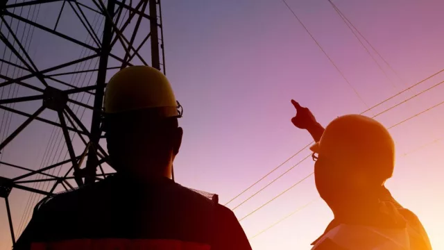 A todo voltaje (si viene de gran porte Ynel es el nombre)