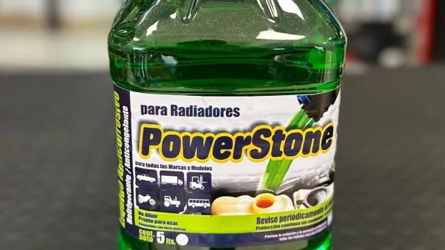 Un buen sponsor para Rayo McQueen (MH Repuestos lanzó al mercado el anticorrosivo PowerStone)