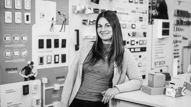 Micaela Hernández - Jefa de Compras