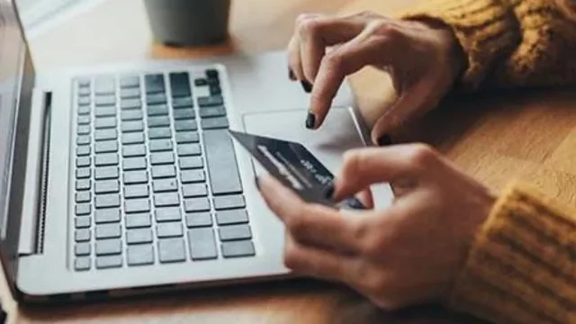 El ticket promedio de las compras por internet en Uruguay es de $3.440 (Fenicio analizó tendencias y comportamientos en 2024)