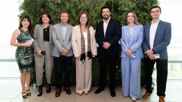 Karla O'Farrill, Valentina Ríos, Humberto Roca, Annabela Suburú, Justin Burke, Nazaret Agulla, Pablo Gómez