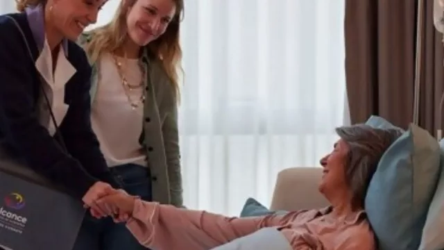 Día Internacional de las Personas Cuidadoras: el cambio de perfil y la profesionalización del sector en Uruguay