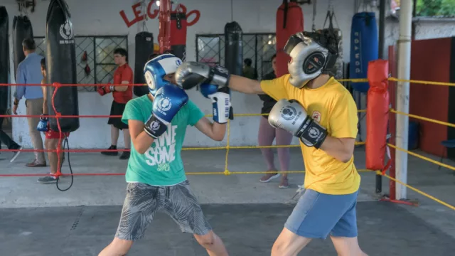 Cámara de la Construcción respaldó reforma de la escuela de boxeo “Legado Villa Española”