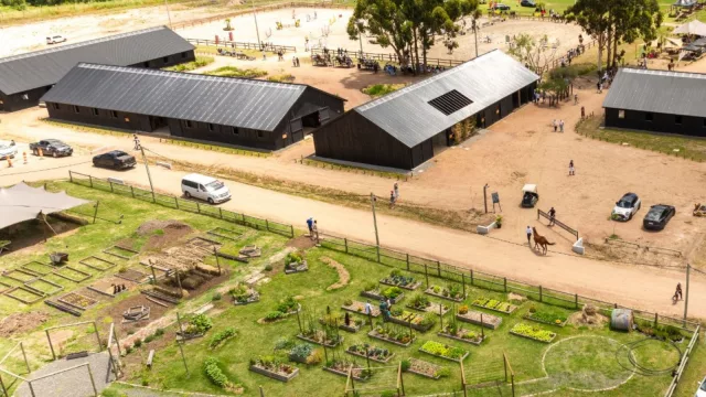 Equitación, granjas, huertas y arte: La Tahona lanzó su nuevo complejo de amenities