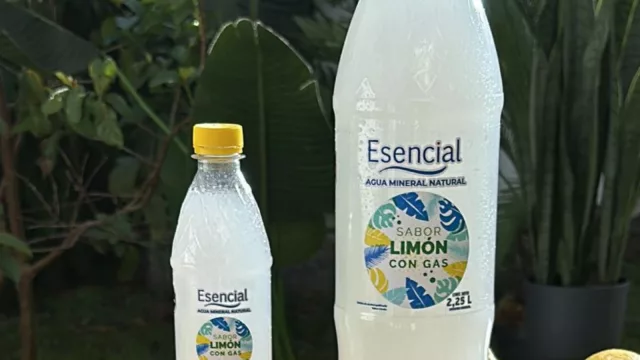Ahora refrescarse será Esencial y con limón (la empresa de agua mineral lanza nuevo producto y sigue invirtiendo)