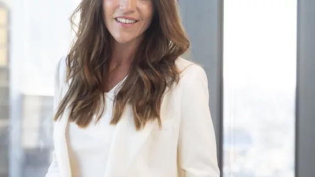 Líderes en la Era de la IA: Por qué la reinvención es su mejor aliada