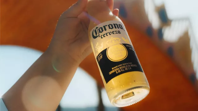 Corona da inicio a la temporada de verano en Punta del Este con su Sunset Session
