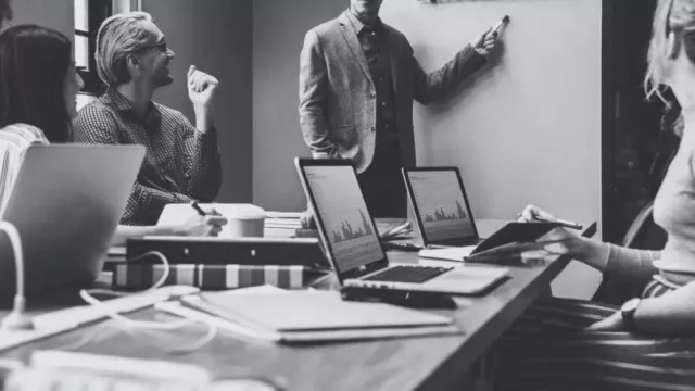 Empresas uruguayas prevén incrementos salariales del 6.9% para 2025