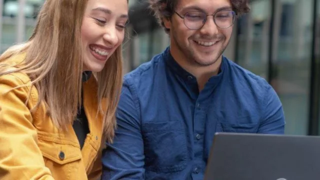 Globant impulsa una nueva era de innovación en la educación uruguaya