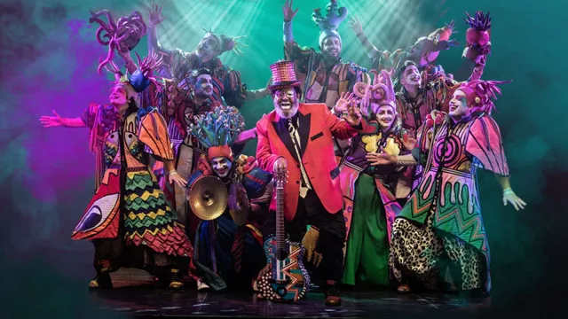 Un diván a marcha camión (Rada y La Catalina hacen Terapia de Murga)