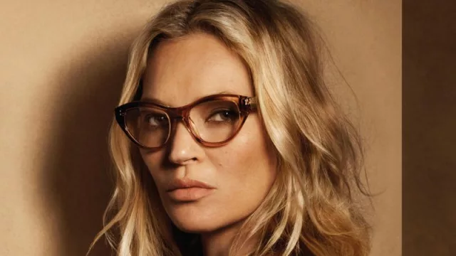 Donna Karan New York (DKNY) revela a la icónica Kate Moss en la campaña "Mujer multifacética" Primavera 2025