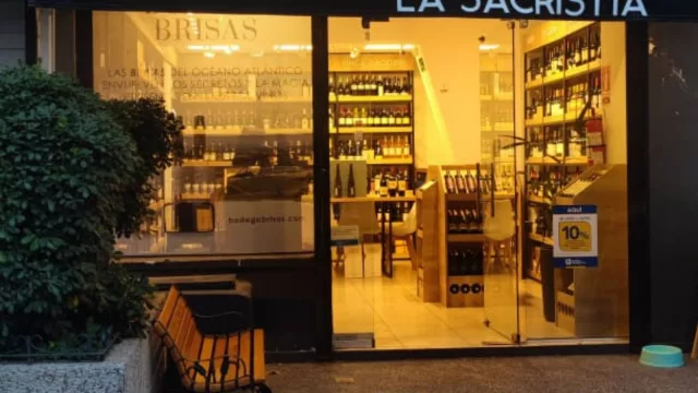 Entre oraciones y al mejor cuidado (boutique de vinos La Sacristía abrió nuevo local)