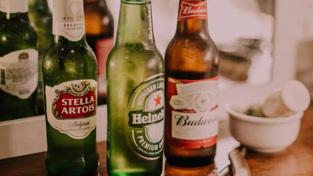 Con o sin espuma no importa (si es cerveza la mitad del mercado en UY es importada)